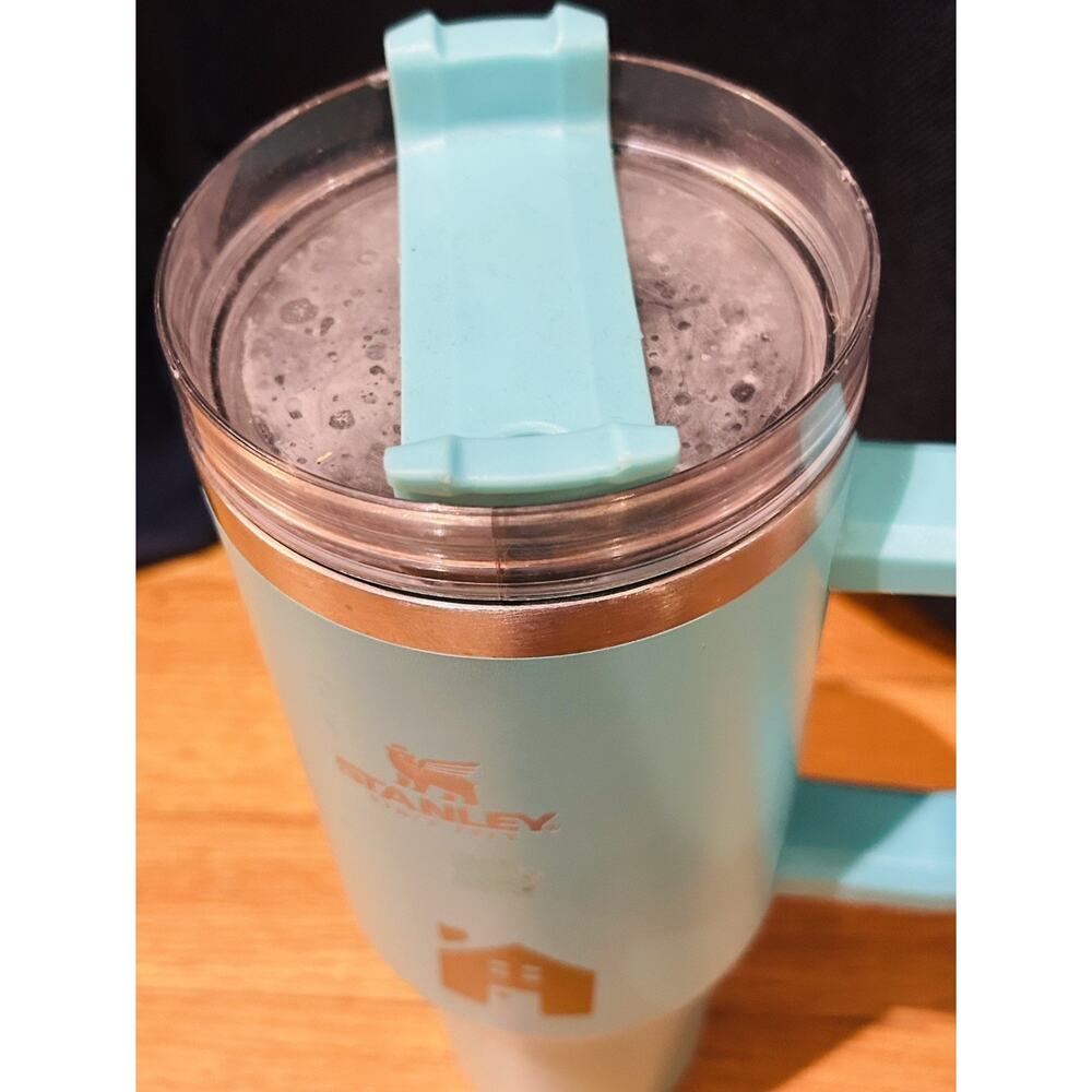 Stanley Teal Quencher H2.0 Flowstate 40 oz Tumbler - Picture 4 of 7